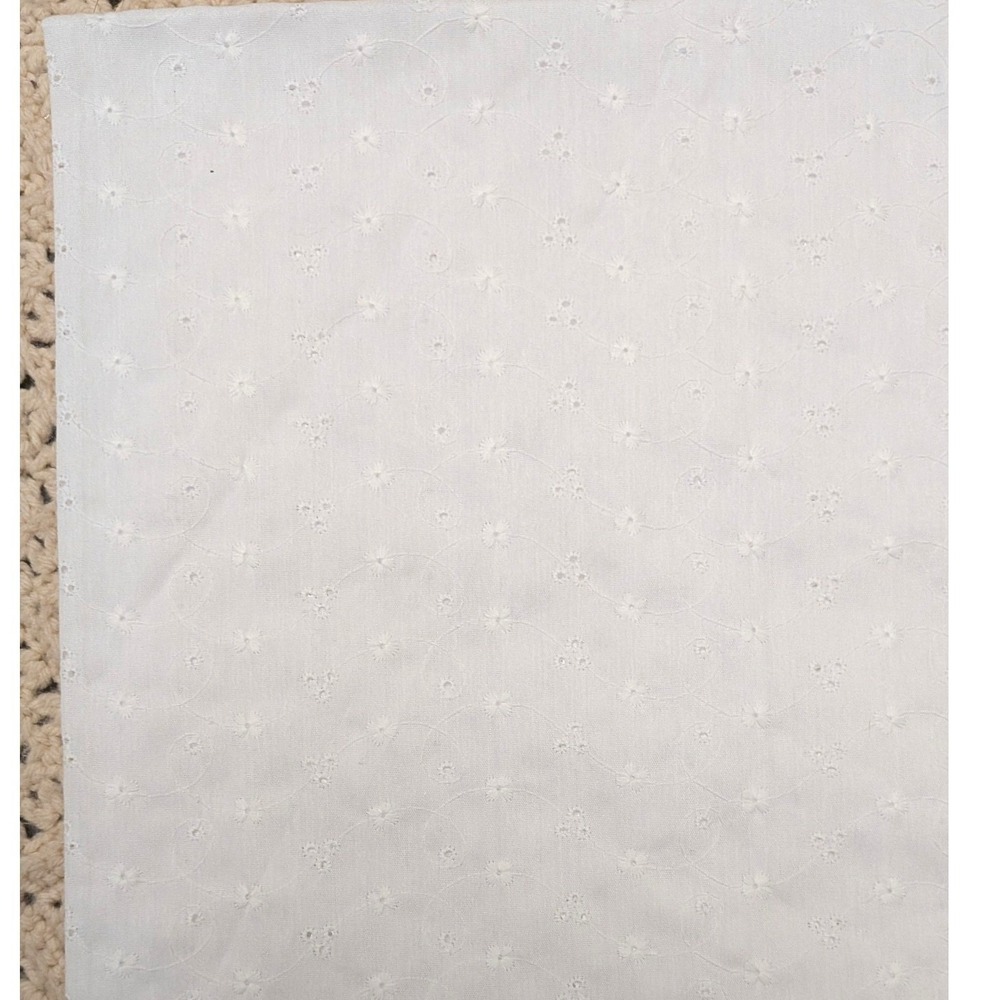 Vintage White Eyelet Floral Embroidery Fabric 46x106 Cotton Blend Craft Sewing